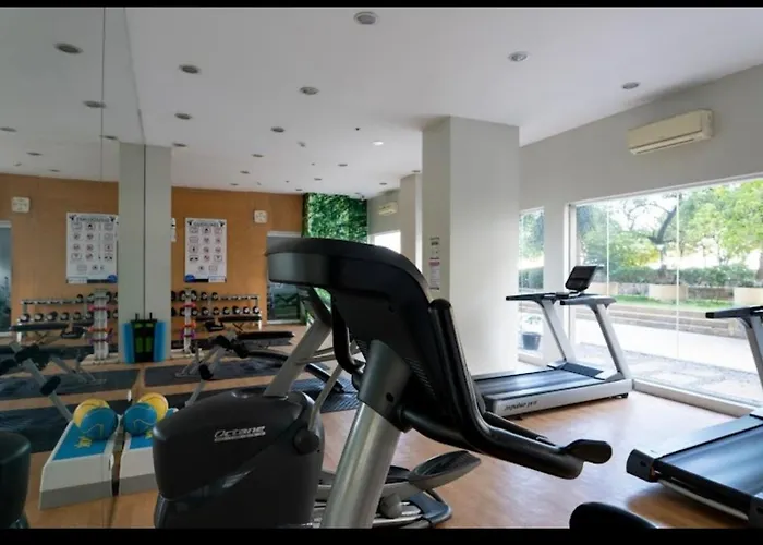 One Bedroom Unit In Makati Laureano Di Trevi Tower 1, Unit 2301 ,pio Del Pilar, Makati Apartment *