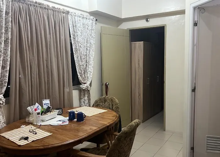 One Bedroom Unit In Makati Laureano Di Trevi Tower 1, Unit 2301 ,pio Del Pilar, Makati Apartment