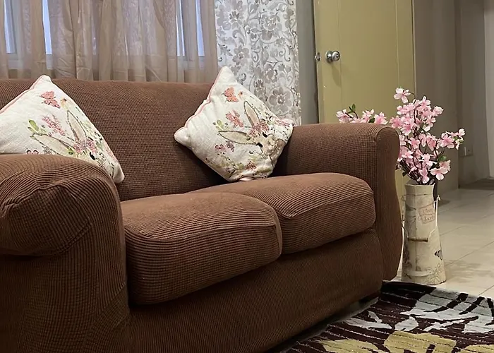 One Bedroom Unit In Makati Laureano Di Trevi Tower 1, Unit 2301 ,pio Del Pilar, Makati *